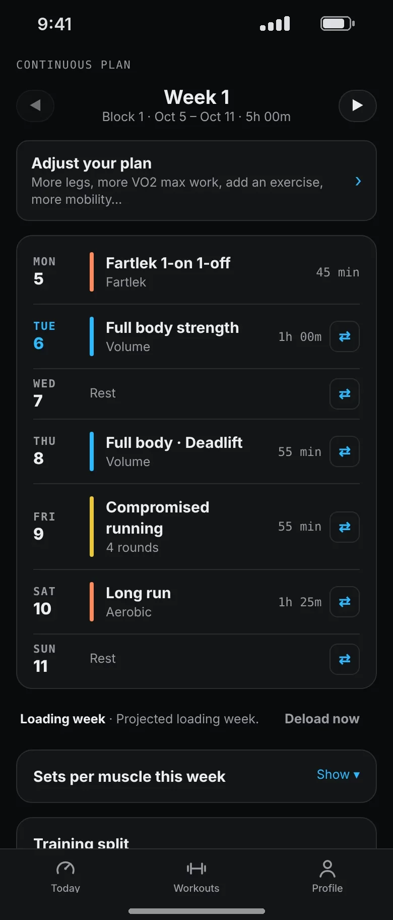 Axial’s plan for one week: a fartlek run, two strength days, compromised running for Hyrox, and a long run, each marked with a color for its sport.